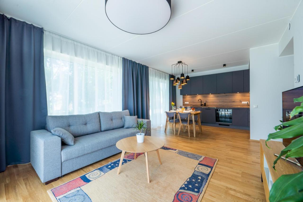 Delta Luxury Apartment With Terrace ตาร์ตู ภายนอก รูปภาพ